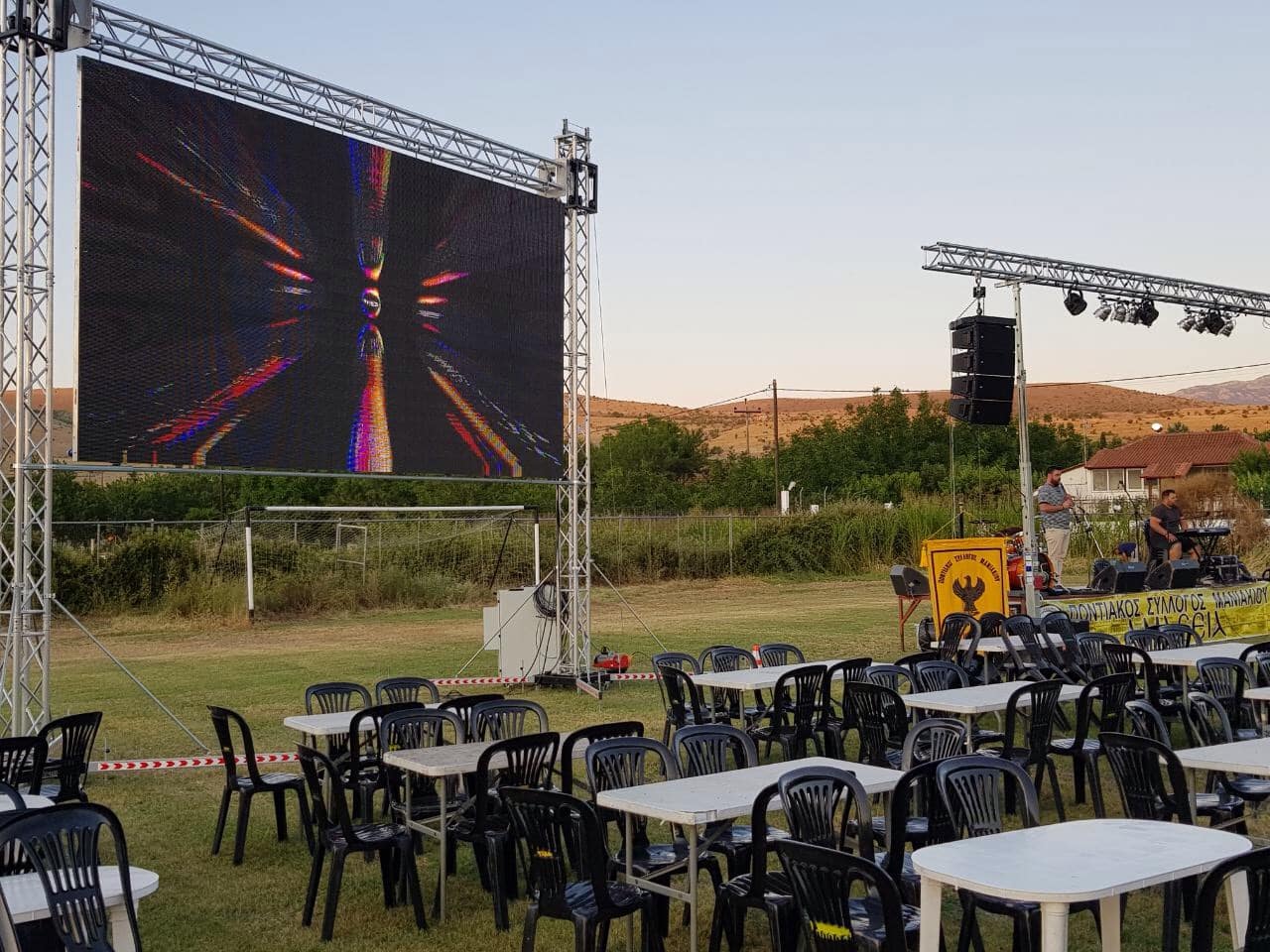 Led Wall on action led wall rent on a concert ενοικιαση οθονης λεντ συναυλια